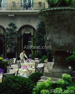 Hotel Four Seasons George V 57